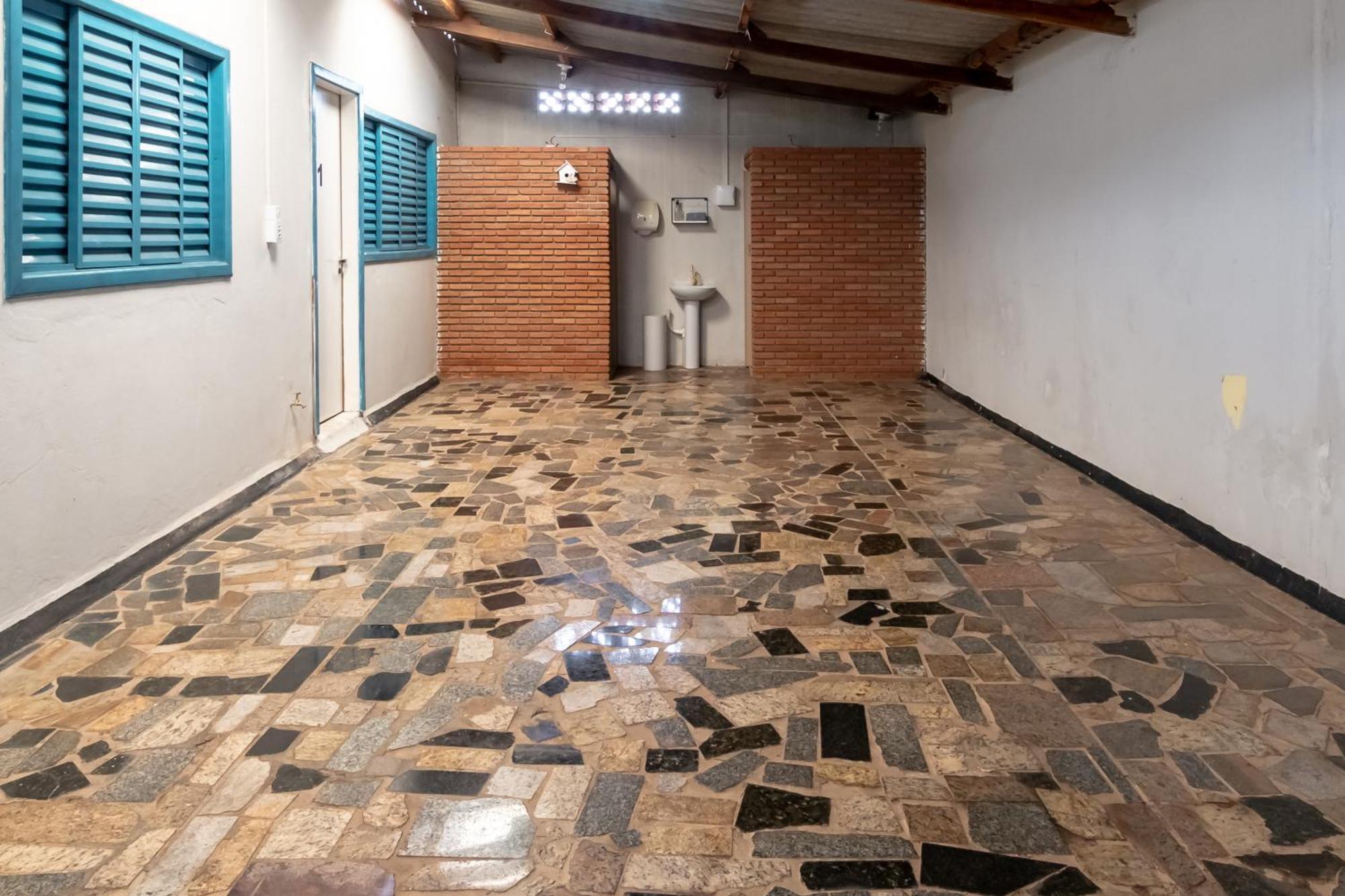 Pousada Roosevelt Quarto 03 - Pousada Central Prox Rodoviaria E Dist Industrial Hotell Uberlândia Eksteriør bilde